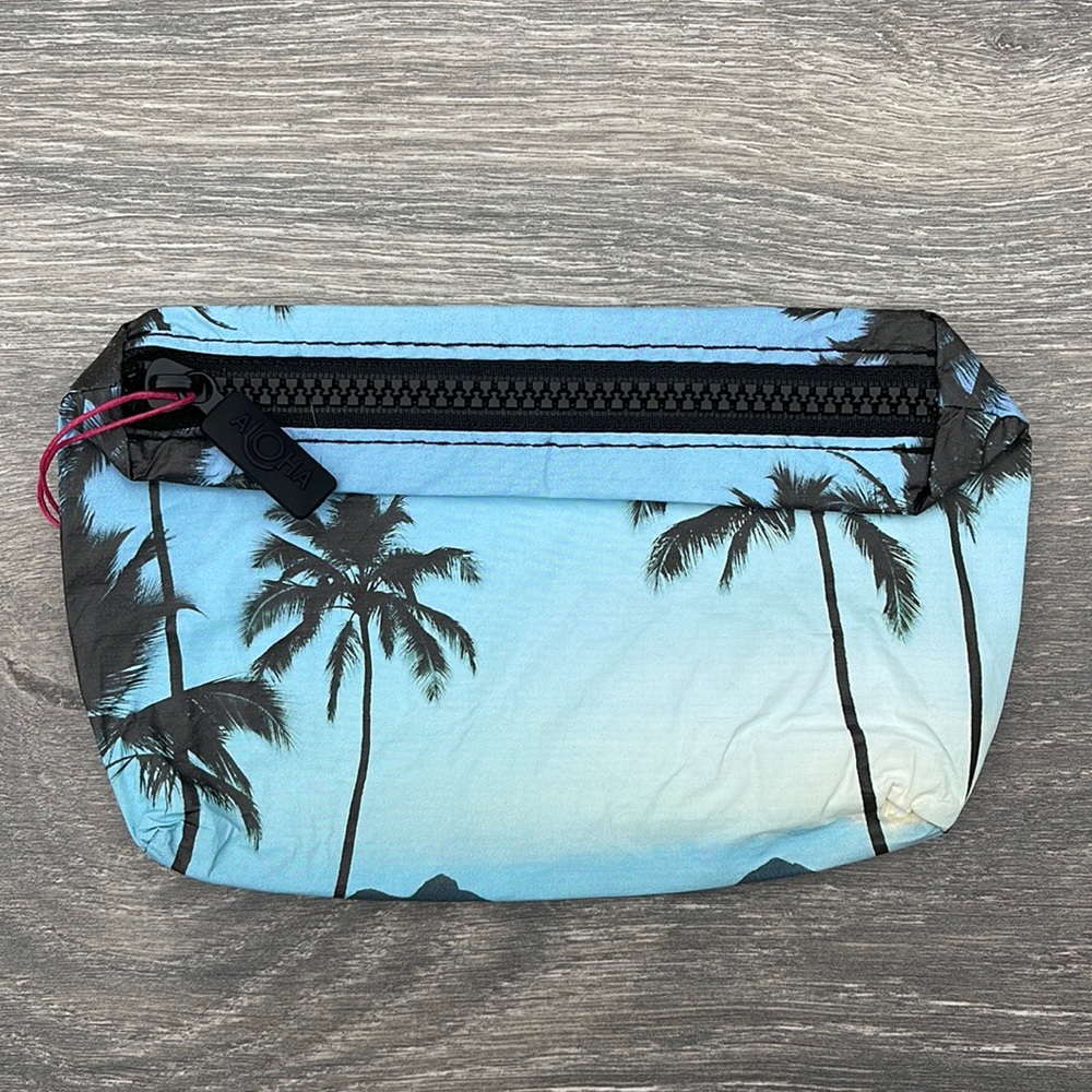 Aloha Collection Mini Samudra Mokulua Pouch - Picture 2 of 6